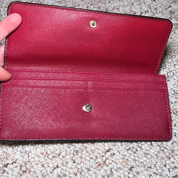 Michael Kors Red Jet Set Medium Tote Bag And Wallet Set - Picture 9 of 11